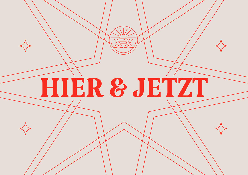 Ein Bild von einem großen roten Stern in der Mitte im Hintergrund. auf dem steht Hier und Jetzt